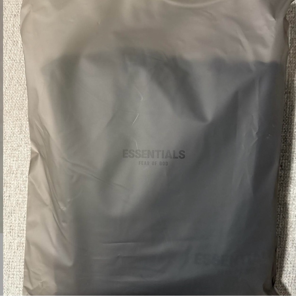 Fear of God Essentials Stretch Limo Hoodie - Picture 4 of 4